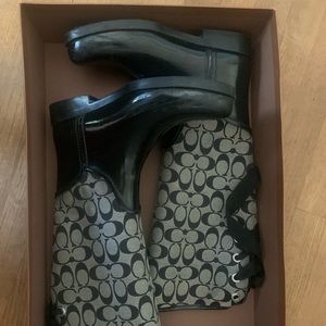 Coach boots size 10